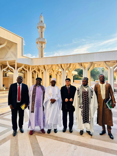 Délégation du CIDIMUC devant la Grande Mosquée de Rome