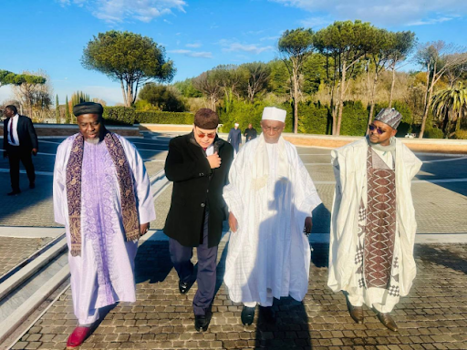 Le Dr Moussa Oumarou et des membres de la délégation du CIDIMUC à Rome
